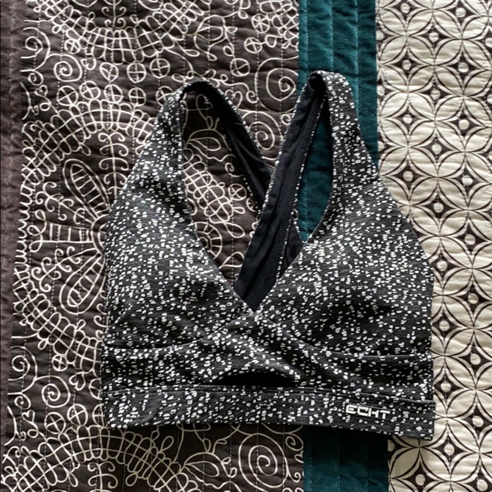 Echt Essentia Sportsbra Blackdot XS